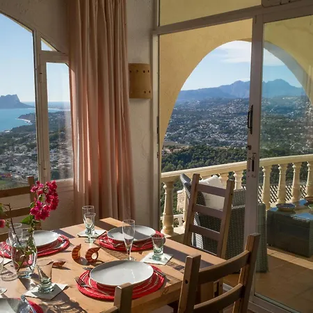 Villa Casa Inca, With Heatable Pool And View Atop Moraira El Portet