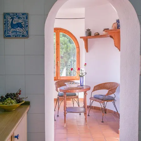 Casa Inca, With Heatable Pool And View Atop Moraira El Portet